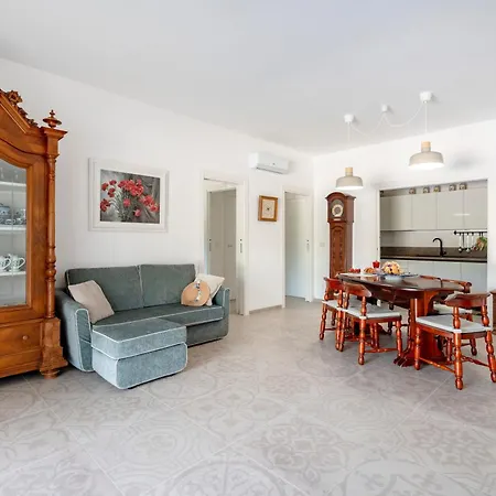 Guesthost - Oasi Monticelli Apartment *